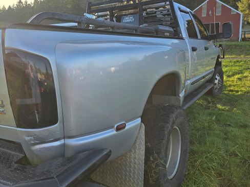 Used 2003 Dodge Ram 3500 Truck SLT AWD/4WD image 8
