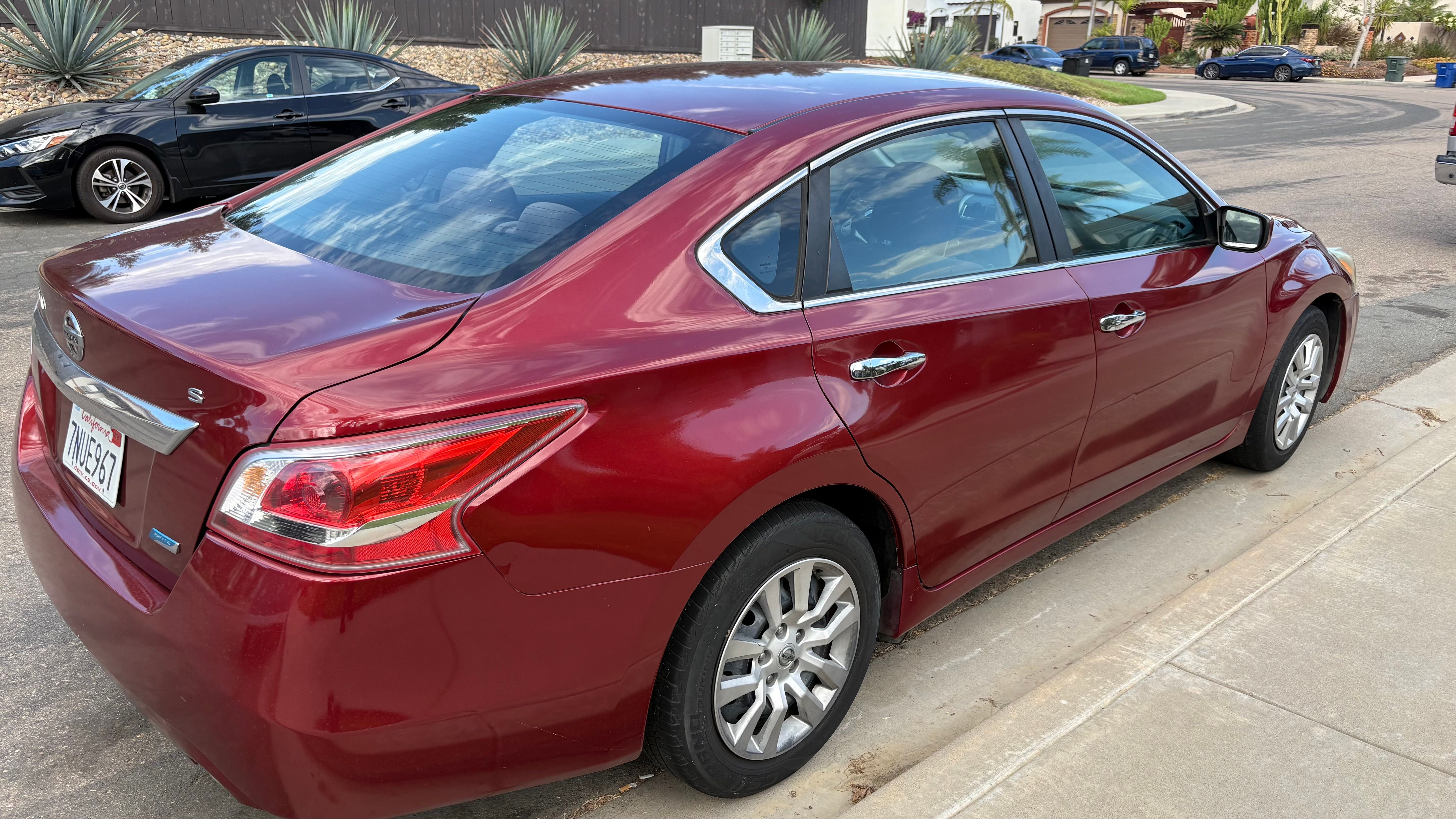 Used 2013 Nissan Altima 2.5 S FWD image 9