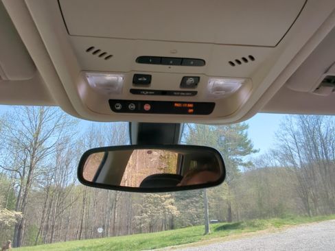 Used 2019 GMC Terrain Denali w/ Comfort Package image 23