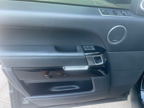 Used 2017 Land Rover Range Rover Supercharged image 9