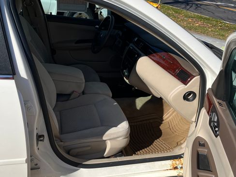 Used 2008 Chevrolet Impala LS image 9