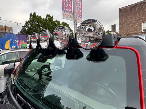 Used 2022 Ford Bronco Wildtrak image 14