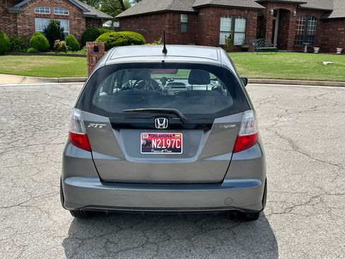 Used 2013 Honda Fit image 2