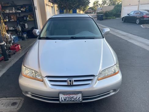 Used 2002 Honda Accord LX image 1