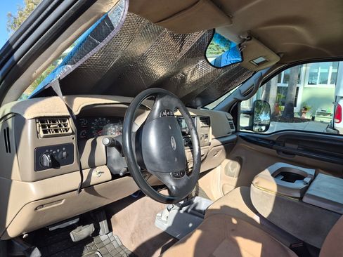 Used 2001 Ford F350 4x4 SuperCab Super Duty image 6