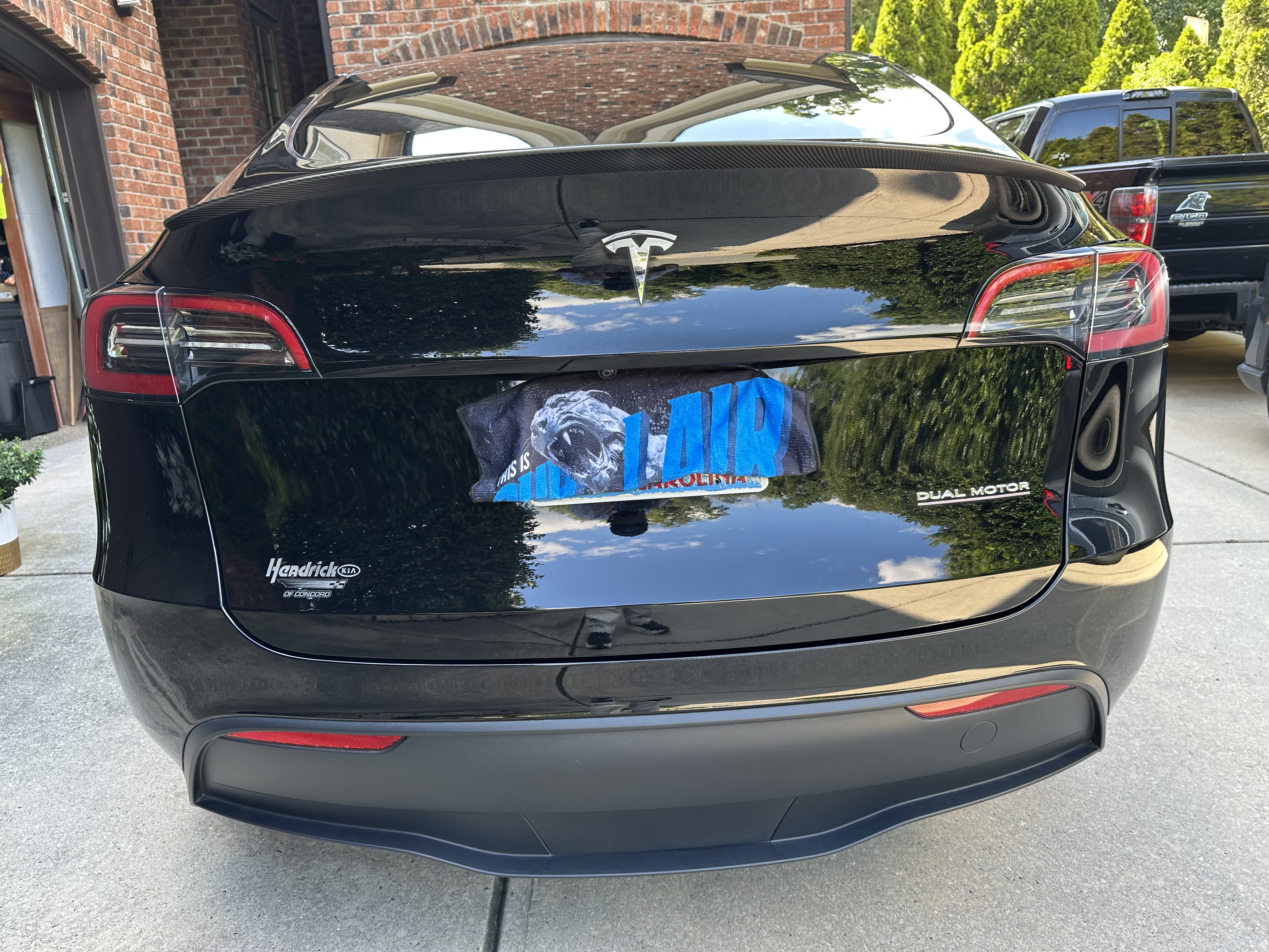 Used 2023 Tesla Model Y Performance AWD/4WD image 4