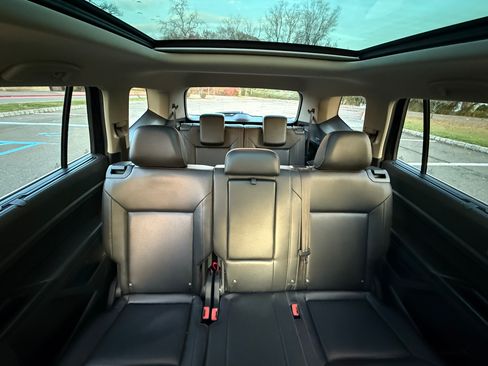 Used 2018 Volkswagen Atlas SEL image 15