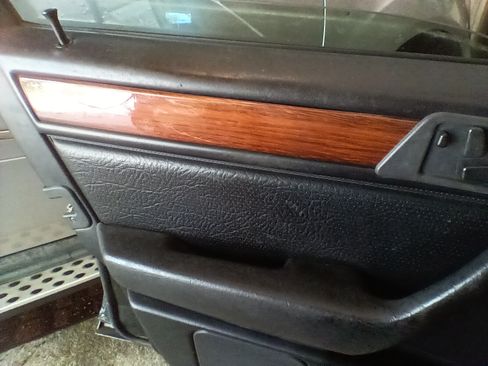 Used 1995 Mercedes-Benz E 300 Sedan image 25