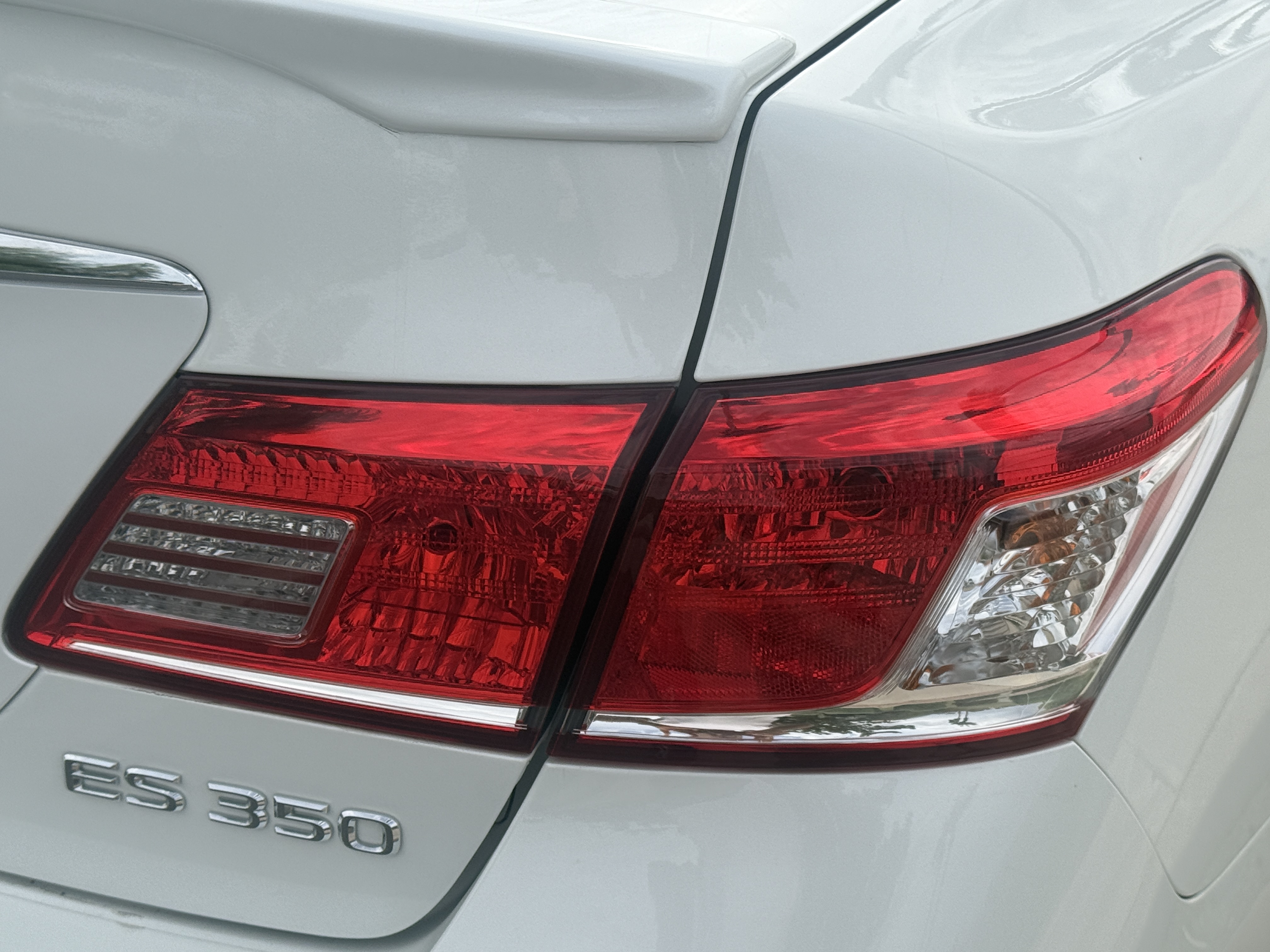 Used 2010 Lexus ES 350 FWD image 23