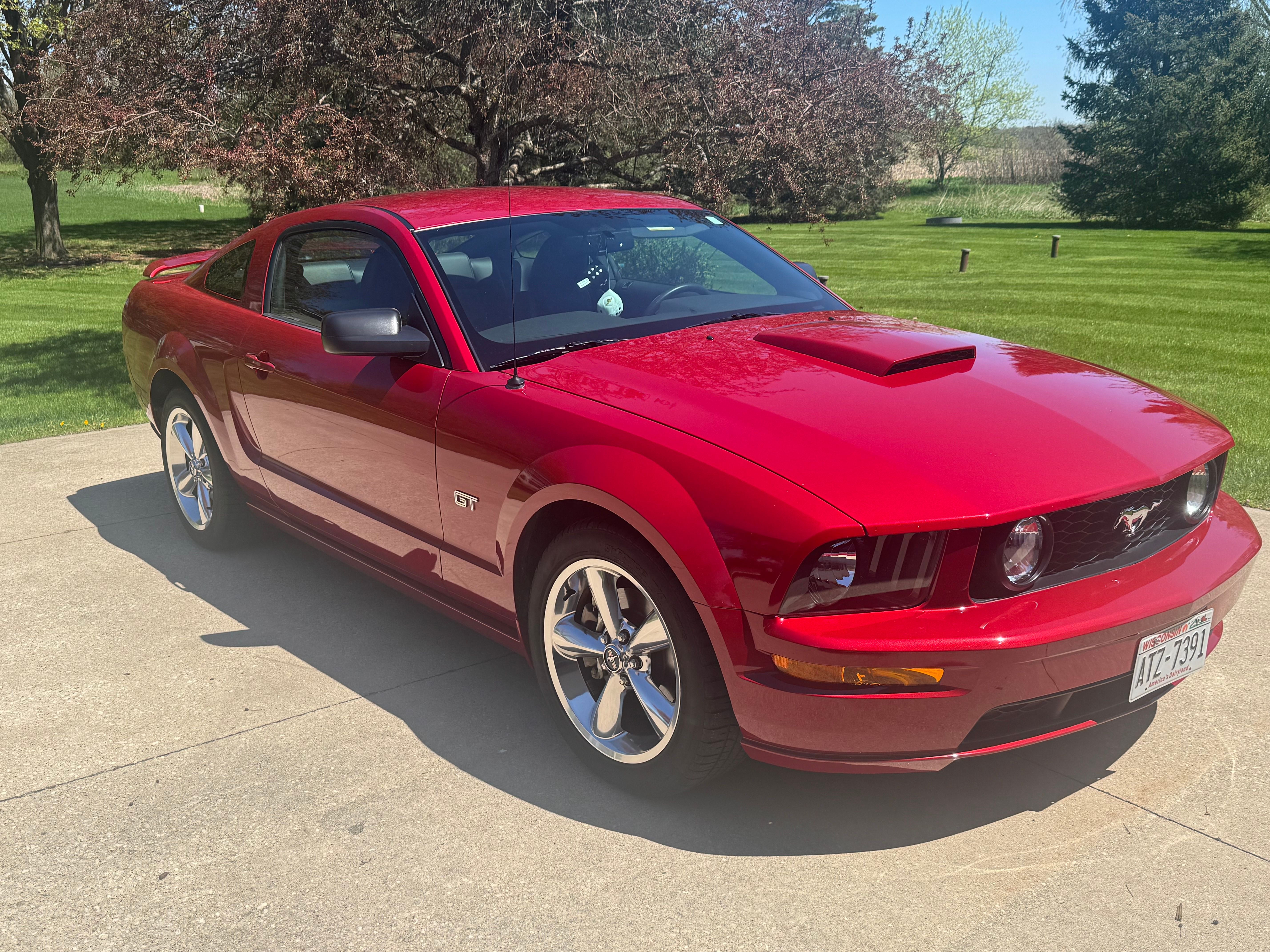 Used 2008 Ford Mustang GT Premium RWD image 2