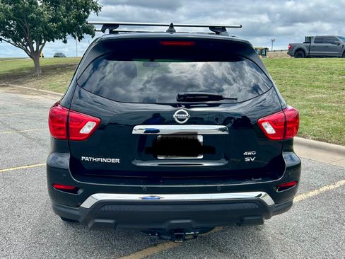 Used 2020 Nissan Pathfinder SV AWD/4WD image 5