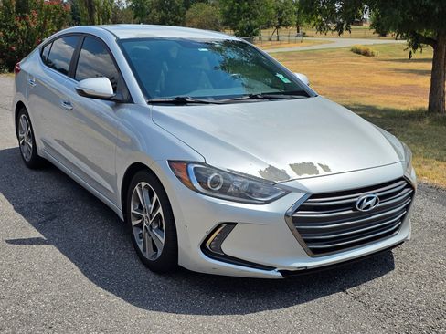 Used 2017 Hyundai Elantra Limited FWD image 8