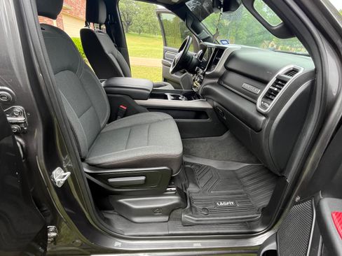 Used 2022 RAM 1500 Big Horn RWD image 11