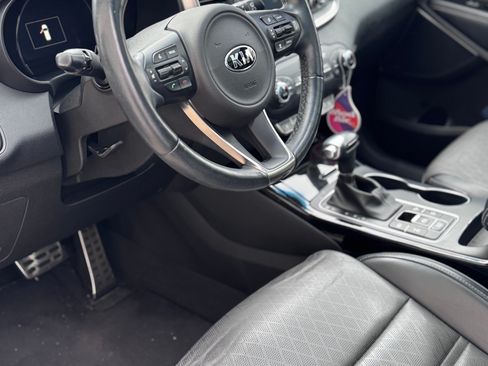 Used 2018 Kia Sorento SX image 6