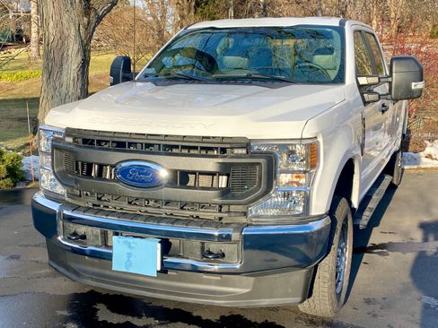 Used 2022 Ford F250 XL w/ Power Equipment Group image 5