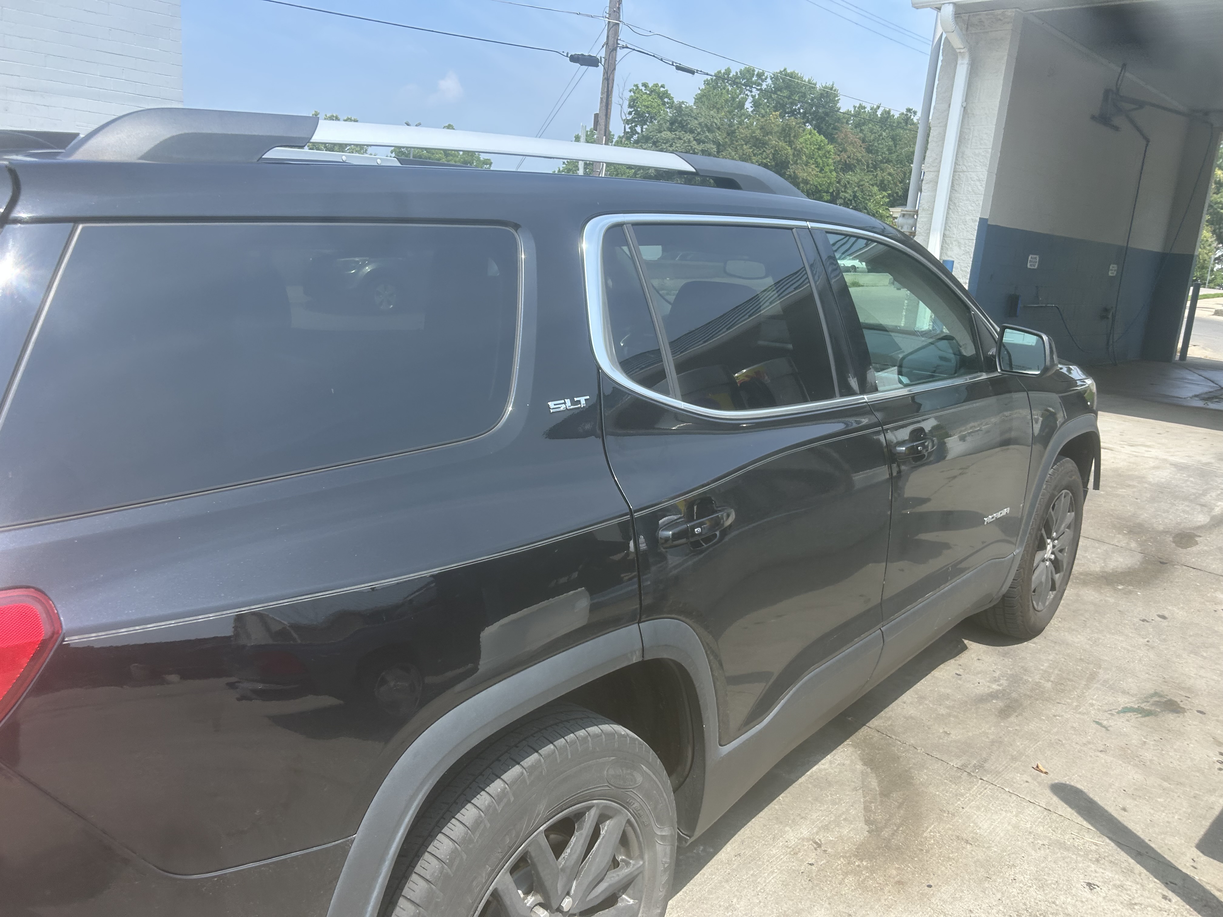Used 2018 GMC Acadia SLT AWD/4WD image 8