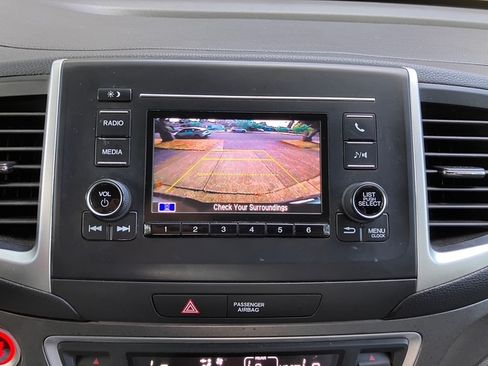 Used 2019 Honda Ridgeline Sport image 15