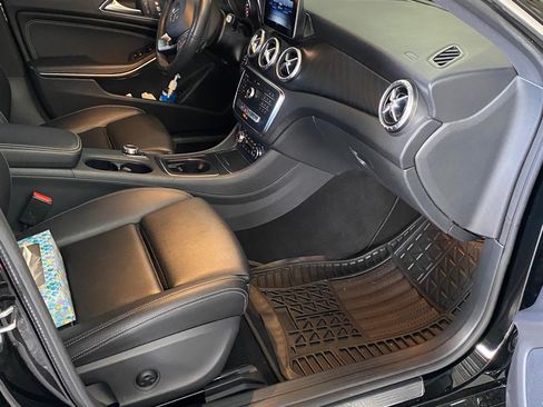 Used 2019 Mercedes-Benz CLA 250 image 10
