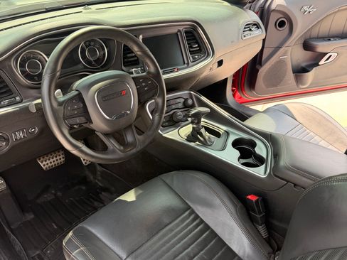 Used 2016 Dodge Challenger R/T Plus RWD image 9