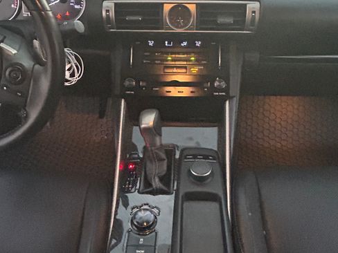 Used 2014 Lexus IS 250 image 14