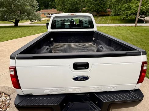 Used 2015 Ford F250 XL w/ FX4 Off-Road Package AWD/4WD image 4