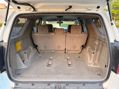 Used 2005 Toyota 4Runner Limited image 9