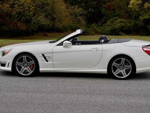Used 2013 Mercedes-Benz SL 63 AMG image 10