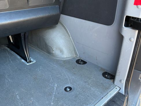 Used 2018 Mercedes-Benz Sprinter 2500 image 13