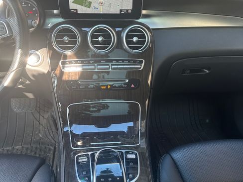 Used 2016 Mercedes-Benz GLC 300 4MATIC image 11