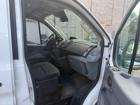 Used 2018 Ford Transit 350 XLT RWD image 9