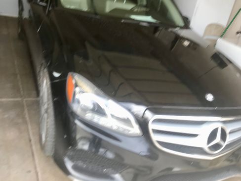 Used 2015 Mercedes-Benz E 350 4MATIC Sedan image 5