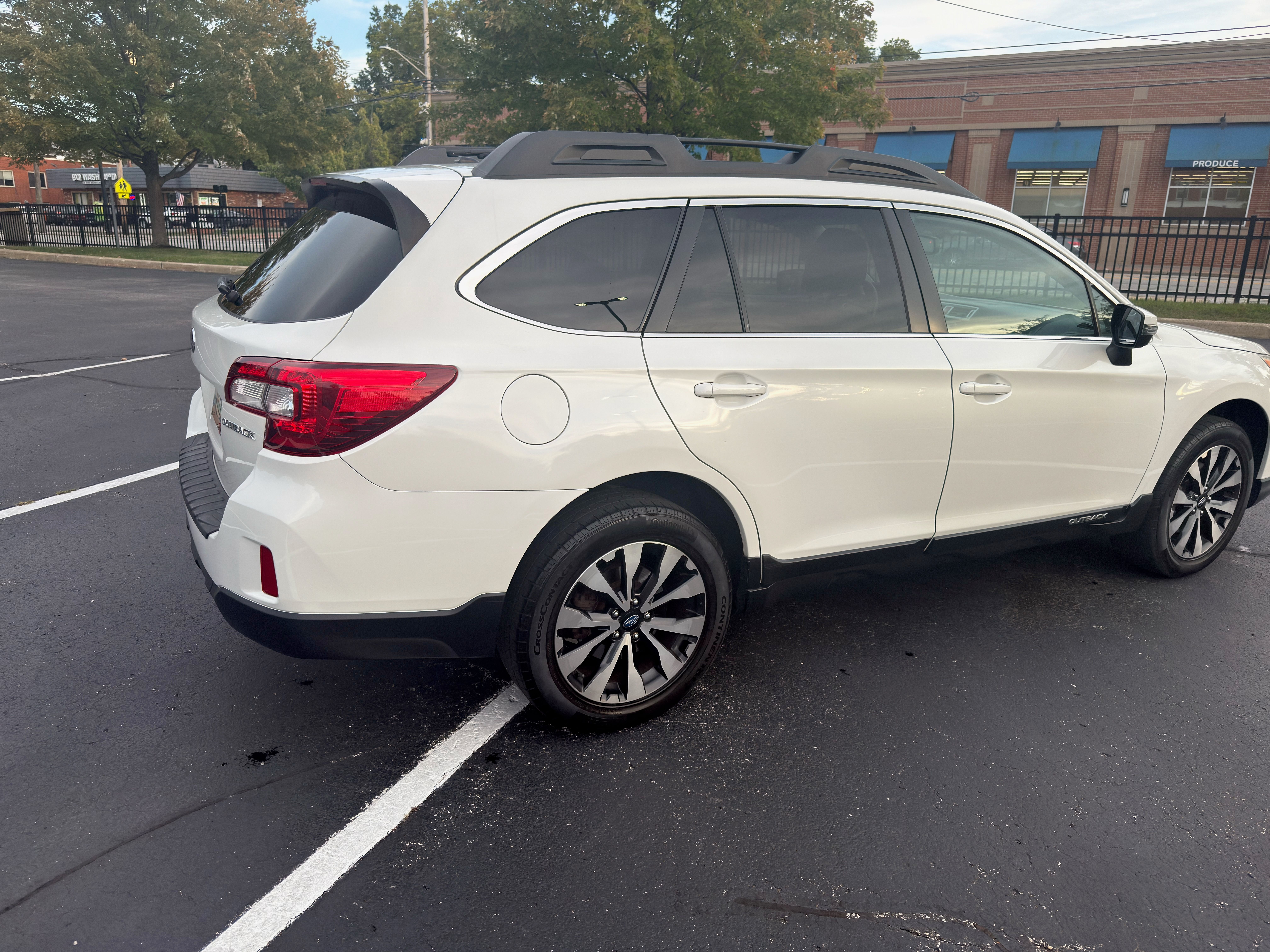 Used 2015 Subaru Outback 2.5i Limited AWD/4WD image 13