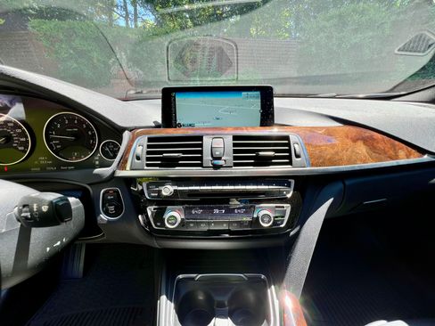 Used 2016 BMW 328i Sedan RWD image 14