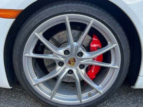 Used 2017 Porsche 911 Carrera 4S image 15