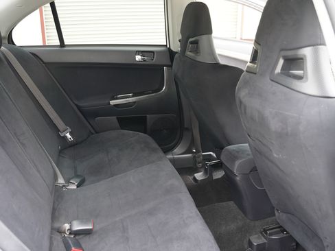 Used 2010 Mitsubishi Lancer Evolution GSR image 15