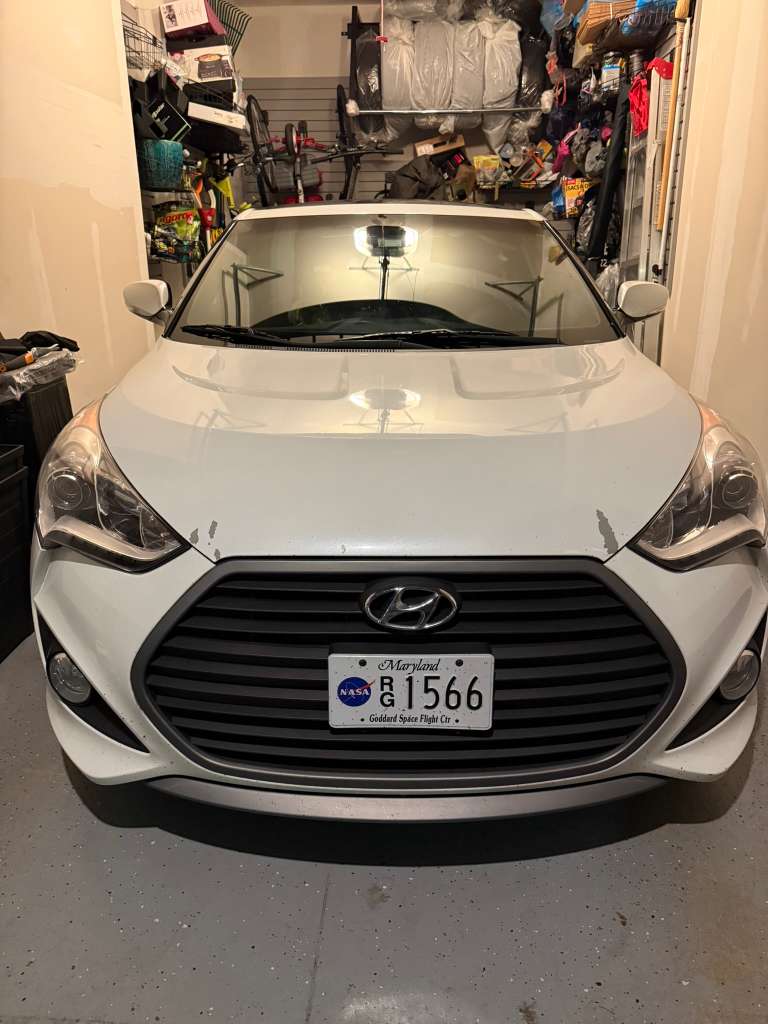 Used 2016 Hyundai Veloster Turbo w/ Option Group 04 FWD image 13