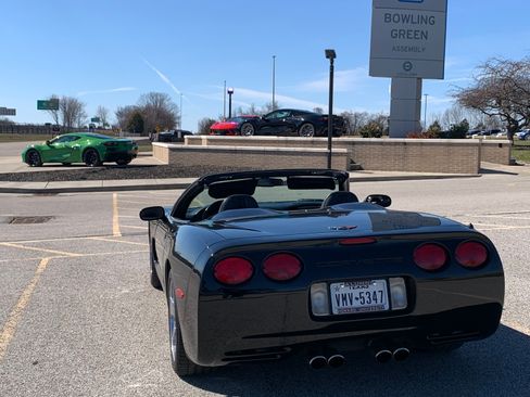 Used 2000 Chevrolet Corvette Convertible w/ Memory Pkg RWD image 30