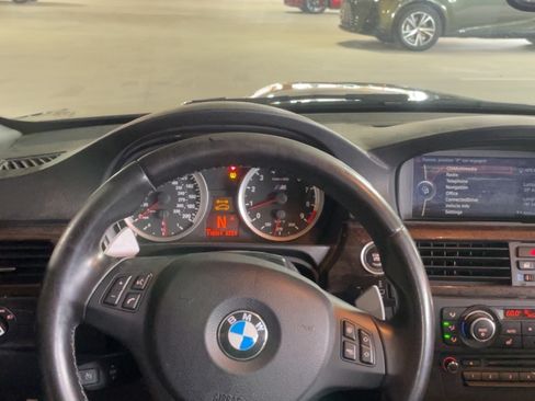 Used 2012 BMW M3 Convertible RWD image 11