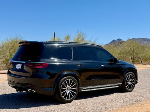 Used 2024 Mercedes-Benz GLS 580 4MATIC image 15