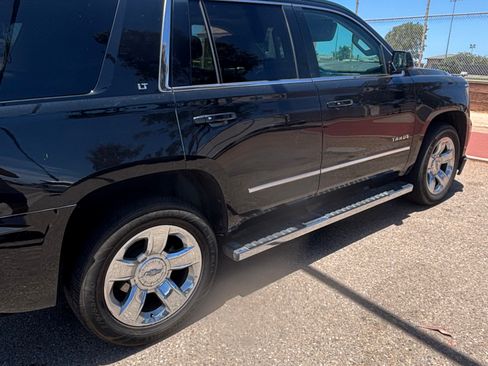 Used 2018 Chevrolet Tahoe LT w/ LT Signature Package RWD image 4