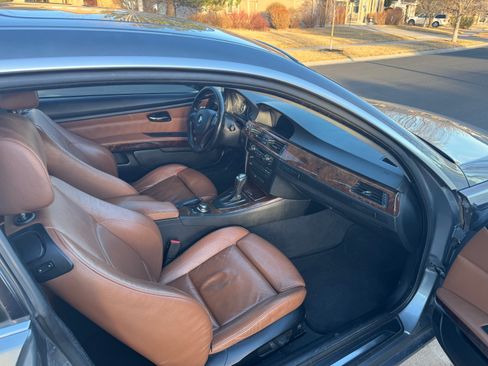 Used 2007 BMW 335i Coupe image 18