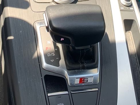 Used 2020 Audi SQ5 Premium image 12