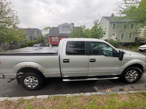 Used 2013 Ford F150 XLT w/ Luxury Equipment Group AWD/4WD image 10