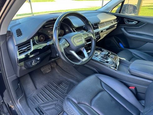 Used 2017 Audi Q7 3.0T Prestige image 9