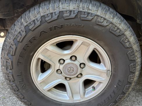 Used 1999 Toyota 4Runner Limited w/ Upgrade Value Pkg 5 AWD/4WD image 8