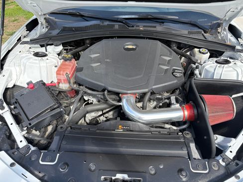 Used 2020 Chevrolet Camaro LT w/ RS Package image 12