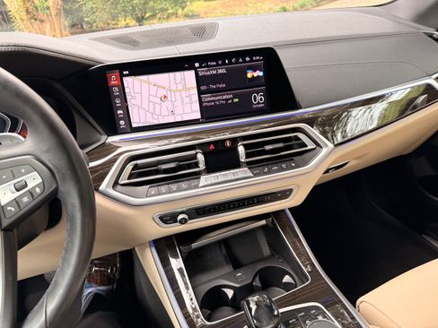 Used 2021 BMW X5 sDrive40i w/ Premium Package image 12