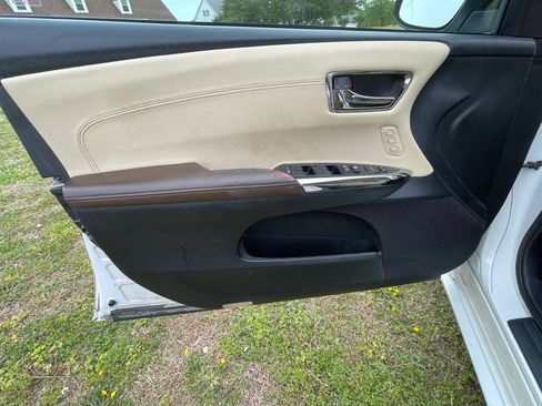 Used 2016 Toyota Avalon XLE Premium FWD image 10