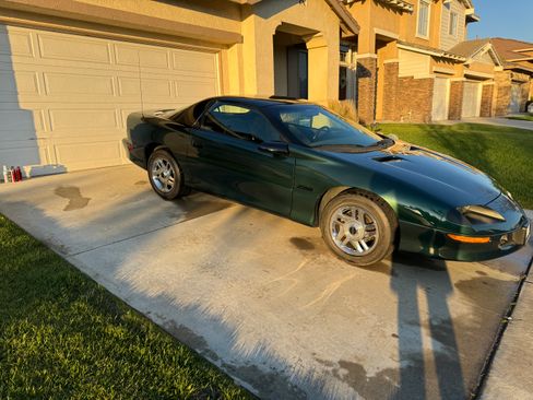 Used 1996 Chevrolet Camaro Z28 image 5