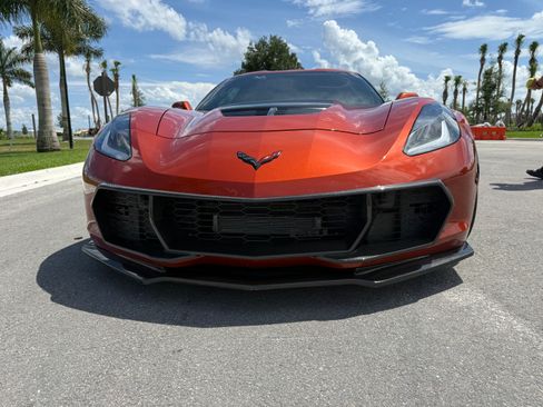 Used 2016 Chevrolet Corvette Z06 w/ 3LZ Preferred Equipment Group RWD image 9